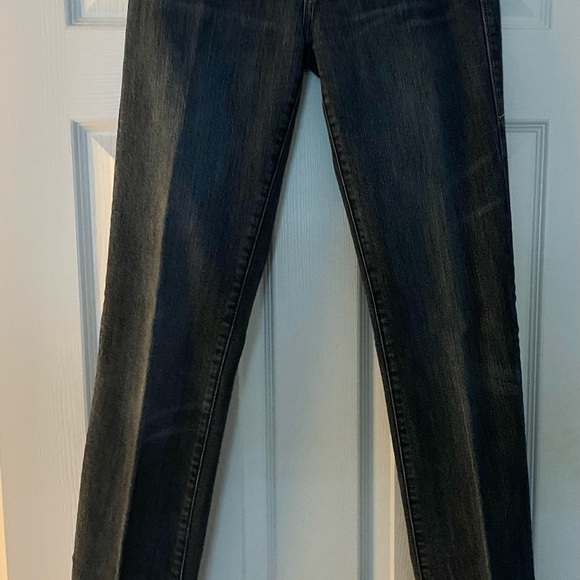 Ladies Jeans - Picture 4 of 5